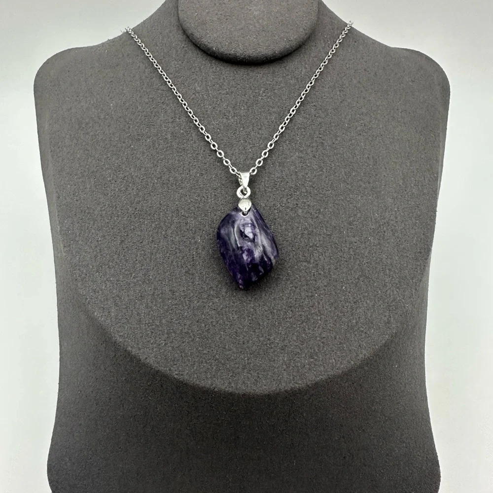 Chaorite Leaf Shaped Pendant Necklace on Copper Bail and Chain
